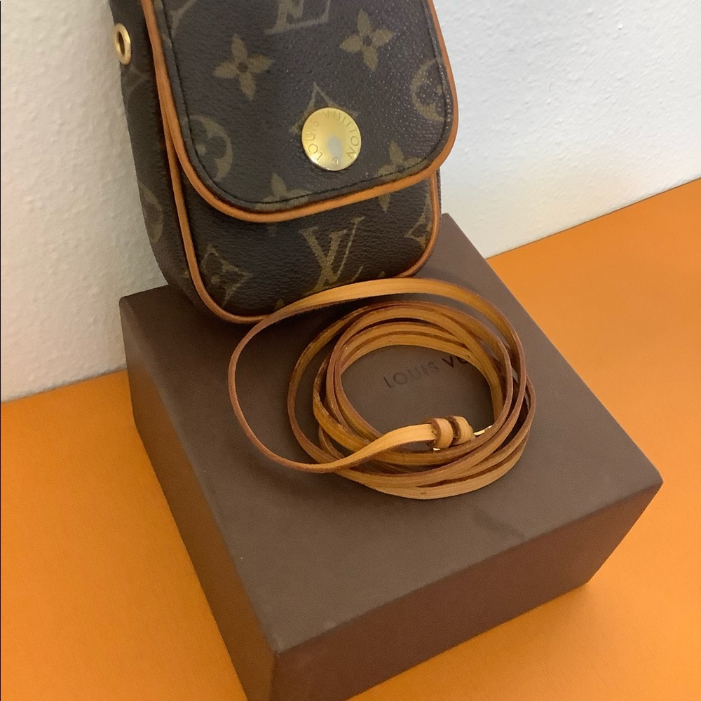 ✨LOUIS VUITTON POCHETTE CANCUN SHOULDER BAG POUCH  MONOGRAM💫